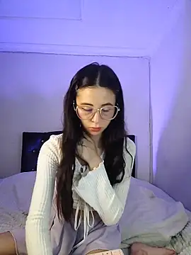 Snapshot of its_Lia_1 chatting on May 2, 2026, 3:28 pm its Lia 1 online show from May 2, 2026, 3:28 pm