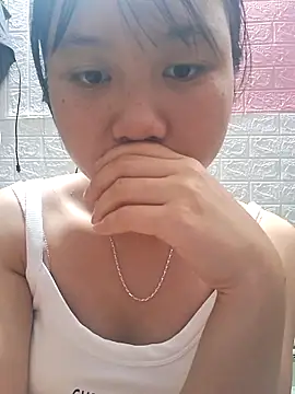 -Cidy- online show from April 4, 2026, 3:05 am