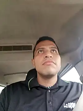 Snapshot of Julian411 chatting on March 30, 2026, 12:39 pm Julian411 online show from March 30, 2026, 12:39 pm