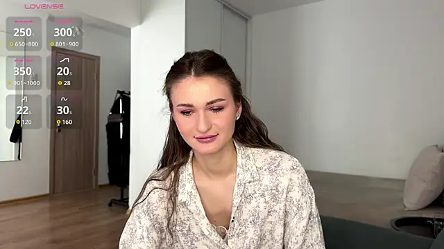 Snapshot of HallieHollo chatting on May 29, 2026, 11:08 am HallieHollo online show from May 29, 2026, 11:08 am