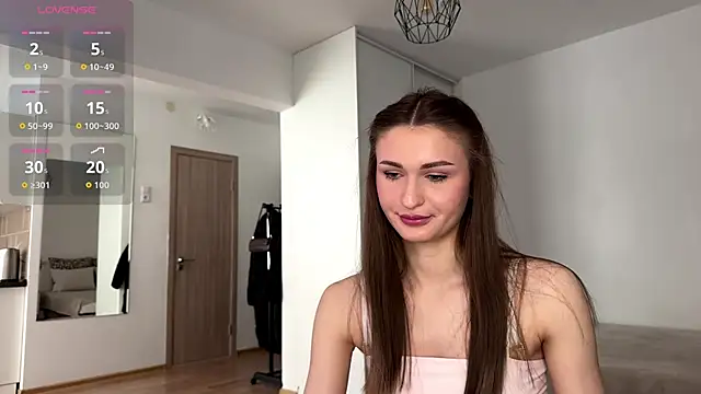 Snapshot of HallieHollo chatting on May 31, 2026, 11:50 am HallieHollo online show from May 31, 2026, 11:50 am