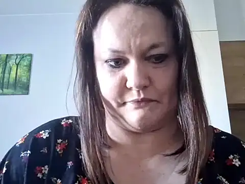 OpheliaMilf online show from April 18, 2026, 1:15 pm