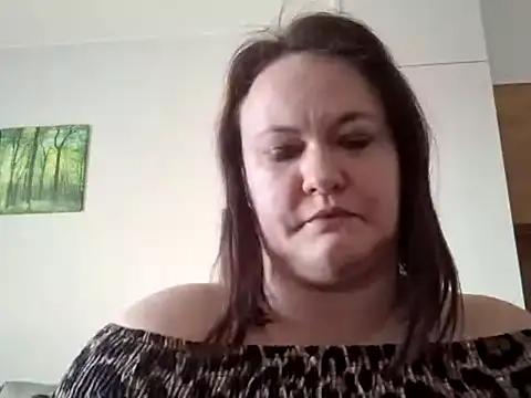 OpheliaMilf online show from April 21, 2026, 6:20 am