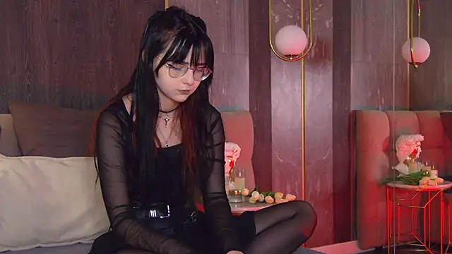 AmyRivers online show from April 20, 2026, 5:37 pm