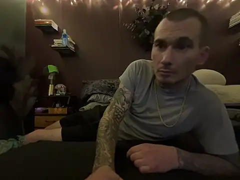Snapshot of SnapchatMe4PrivateShows chatting on June 2, 2026, 1:18 am SnapchatMe4PrivateShows online show from June 2, 2026, 1:18 am