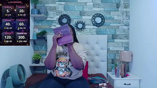 Snapshot of Skylernaomi chatting on May 23, 2026, 1:48 pm Skylernaomi online show from May 23, 2026, 1:48 pm