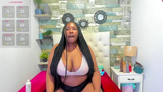 Snapshot of Skylernaomi chatting on July 16, 2026, 2:12 pm Skylernaomi online show from July 16, 2026, 2:12 pm