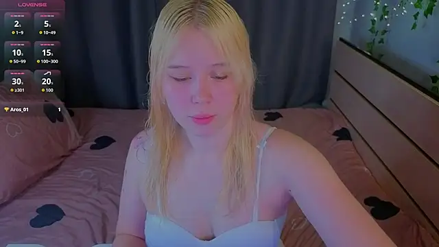 unburnedgirl online show from July 22, 2026, 6:22 pm
