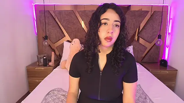 Snapshot of bella_swwan_ chatting on June 30, 2026, 1:12 pm bella swwan online show from June 30, 2026, 1:12 pm