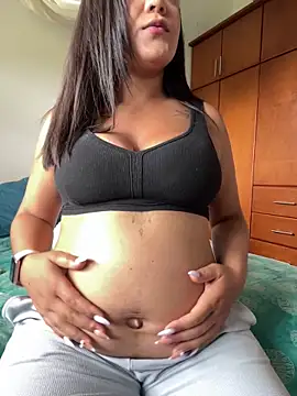 carolina flor online show from April 1, 2026, 5:43 pm