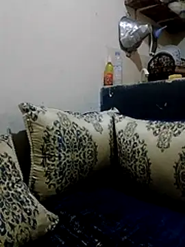 YAsinmilano online show from April 2, 2026, 3:09 pm