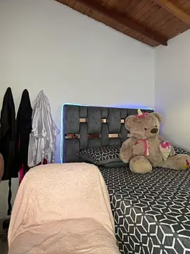 Danna 222  online show from April 19, 2026, 5:34 pm