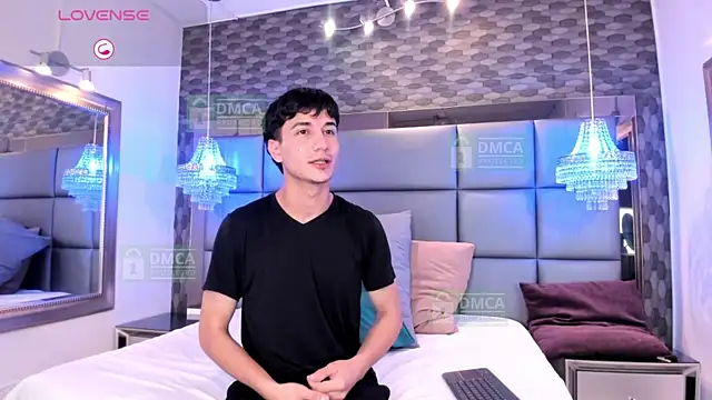 Snapshot of Taylor_Brooks chatting on April 23, 2026, 8:11 pm Taylor Brooks online show from April 23, 2026, 8:11 pm