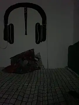 jmaxter online show from April 27, 2026, 4:43 am