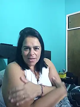 Snapshot of lucianamorocha chatting on April 27, 2026, 10:46 am lucianamorocha online show from April 27, 2026, 10:46 am
