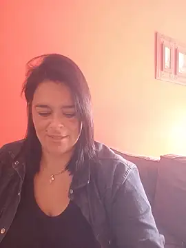 Snapshot of lucianamorocha chatting on June 2, 2026, 4:09 pm lucianamorocha online show from June 2, 2026, 4:09 pm