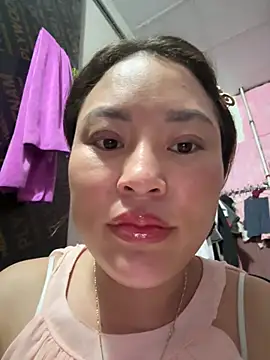 Lina-Naughty online show from June 3, 2026, 8:17 am