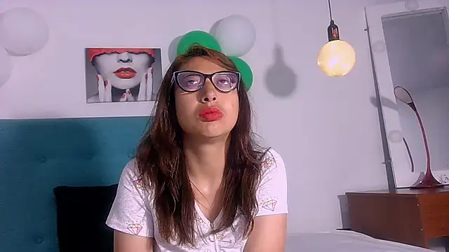 Skarlett Sweet5 online show from April 7, 2026, 1:22 pm