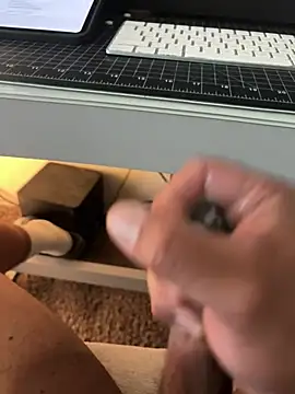 loudoggg online show from April 13, 2026, 6:57 pm