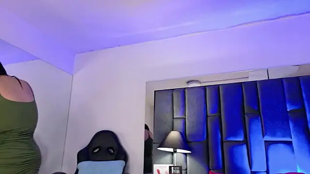 Veronica Nasty  online show from May 19, 2026, 7:20 pm