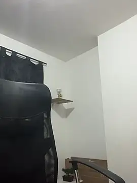 Snapshot of sebascuterouss chatting on May 28, 2026, 1:30 pm sebascuterouss online show from May 28, 2026, 1:30 pm