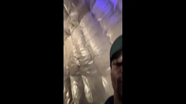 JRNBLU44 online show from April 26, 2026, 5:38 am