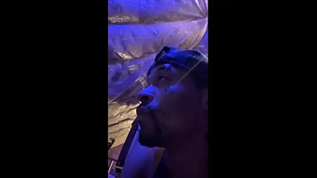 JRNBLU44 online show from April 29, 2026, 6:17 am