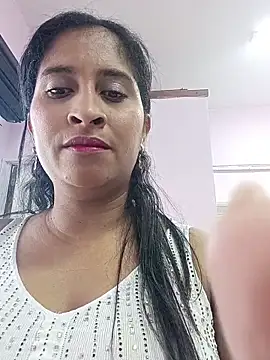 Snapshot of SofiaMendez1_ chatting on May 26, 2026, 2:35 pm SofiaMendez1 online show from May 26, 2026, 2:35 pm