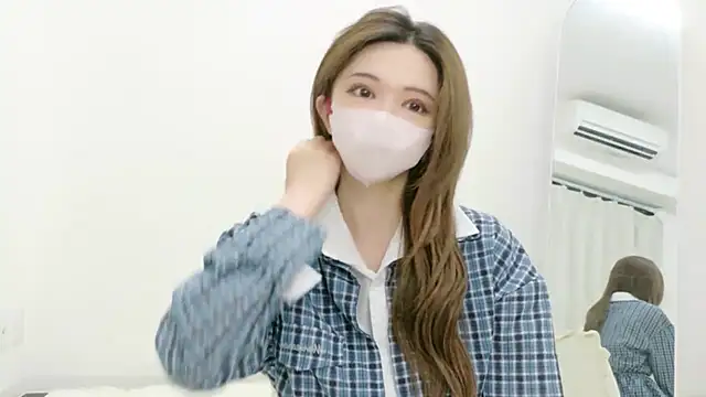 Snapshot of kimimarochan_v chatting on June 5, 2026, 9:04 am kimimarochan v online show from June 5, 2026, 9:04 am