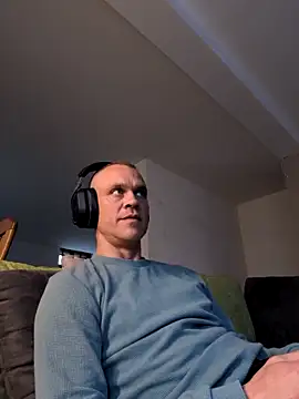 jocass1628 online show from April 2, 2026, 7:28 am