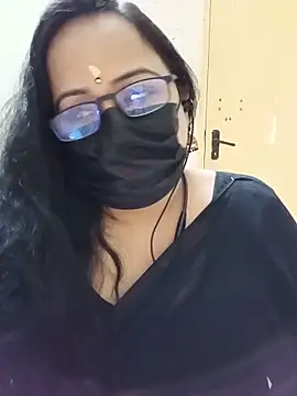 Snapshot of monisha_cam chatting on June 12, 2026, 9:19 am monisha cam online show from June 12, 2026, 9:19 am