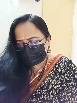 Snapshot of monisha_cam chatting on June 15, 2026, 7:27 pm monisha cam online show from June 15, 2026, 7:27 pm