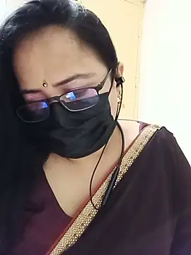 Snapshot of monisha_cam chatting on July 26, 2026, 6:26 pm monisha cam online show from July 26, 2026, 6:26 pm