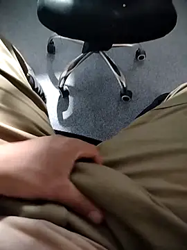 samosa7678 online show from April 21, 2026, 1:42 am