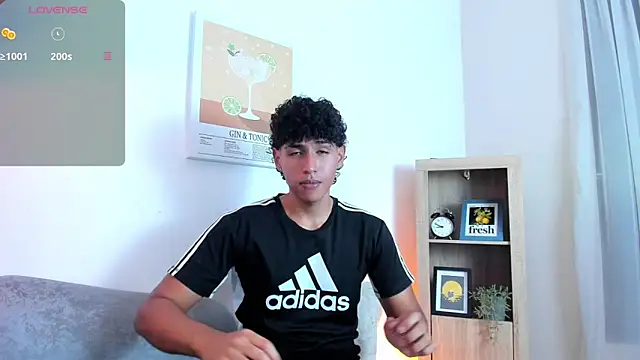 angel kael online show from April 9, 2026, 2:44 am