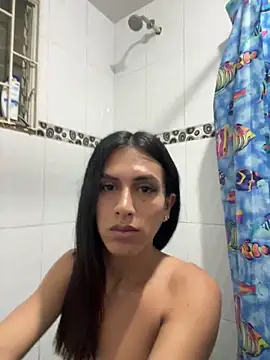 Snapshot of luna_duque chatting on June 3, 2026, 11:21 pm luna duque online show from June 3, 2026, 11:21 pm