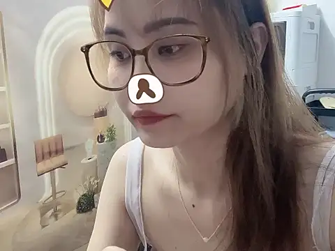 Snapshot of ___Nami___ chatting on May 23, 2026, 1:15 pm Nami online show from May 23, 2026, 1:15 pm