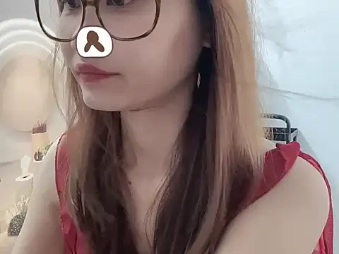 Snapshot of ___Nami___ chatting on June 1, 2026, 5:42 am Nami online show from June 1, 2026, 5:42 am