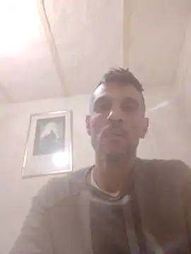 Guillelp online show from June 13, 2026, 1:53 pm