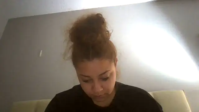 Snapshot of madzbailey chatting on May 23, 2026, 5:17 pm madzbailey online show from May 23, 2026, 5:17 pm