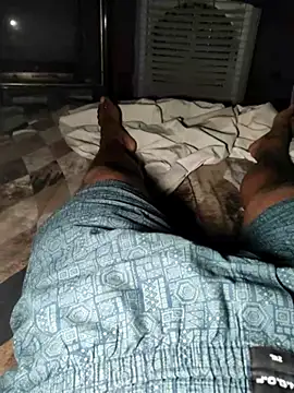 smalldick691333 online show from April 7, 2026, 6:19 pm