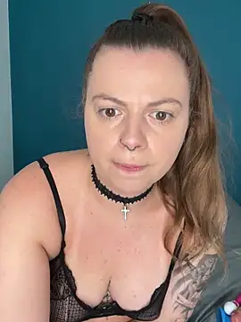 Snapshot of luskydream chatting on June 1, 2026, 1:57 pm luskydream online show from June 1, 2026, 1:57 pm