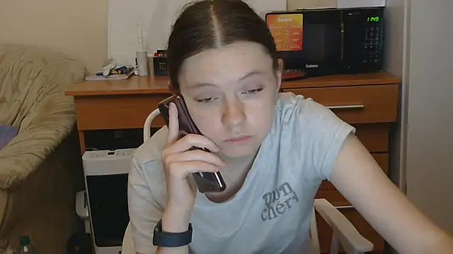 Snapshot of JessicaHolland1 chatting on July 14, 2026, 5:40 pm JessicaHolland1 online show from July 14, 2026, 5:40 pm