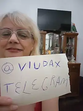 Snapshot of MatureElegantWidow chatting on June 11, 2026, 12:32 am MatureElegantWidow online show from June 11, 2026, 12:32 am