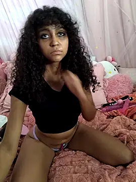 mia hart online show from June 19, 2026, 3:11 am