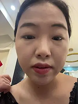 cherry3q online show from April 8, 2026, 4:34 am