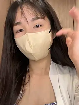 Hinako 0012 online show from April 21, 2026, 12:11 pm