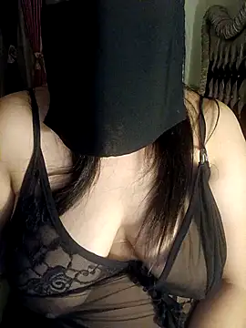 Amira Egypt online show from April 3, 2026, 10:52 pm