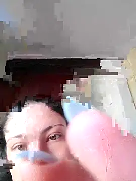Snapshot of Hildaqii chatting on June 27, 2026, 11:37 am Hildaqii online show from June 27, 2026, 11:37 am