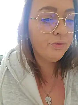 Snapshot of Blondibaby chatting on April 26, 2026, 9:51 am Blondibaby online show from April 26, 2026, 9:51 am